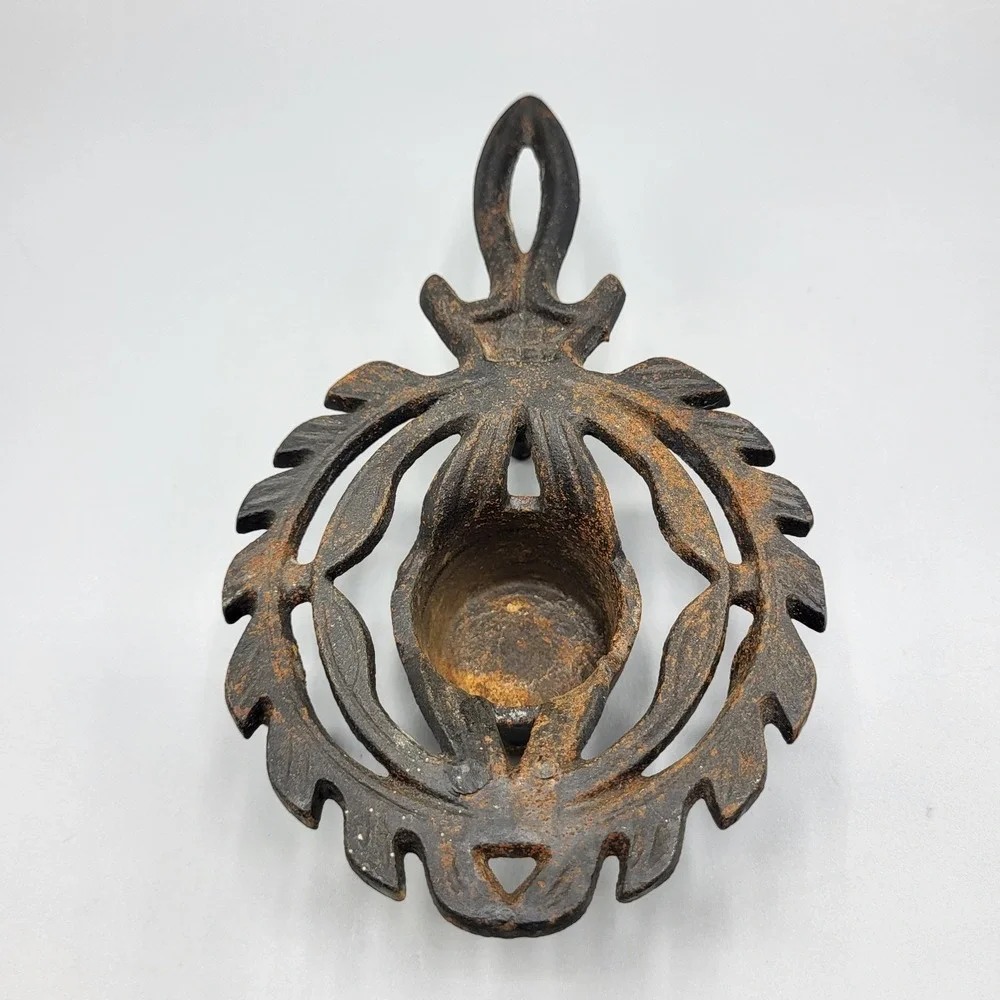 Vintage Cast Iron Trivet Footed Candle Holder Leaf Scroll Design Black Brown